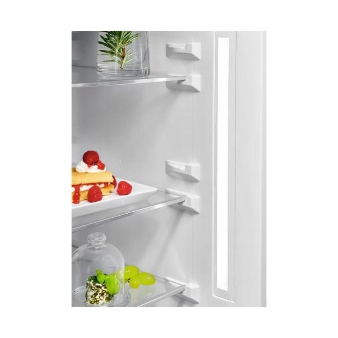 AEG RCB736E5MX Frigorifero Combinato Capacita' 366 Litri Classe energetica E Total No Frost Display Digitale Esterno Cooling 360 201 cm Acciaio Inox