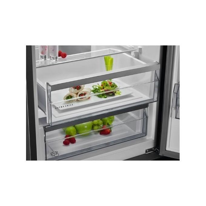 AEG RCB736D5MX Frigorifero Combinato Capacita' 366 Litri Classe energetica D Total No Frost Display Digitale Esterno Cooling 360 201 cm Acciaio Inox