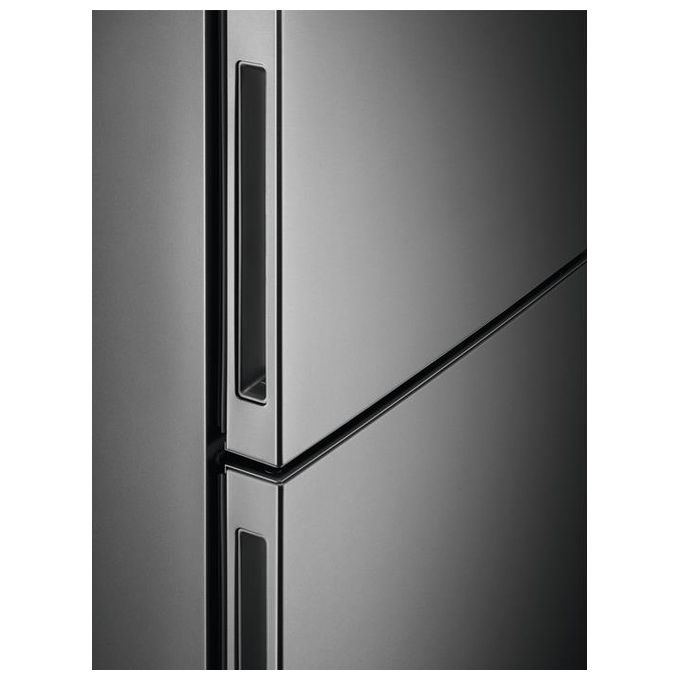 AEG RCB732D5MX Frigorifero Combinato Capacita' 330 Litri Classe energetica D Total No Frost Illuminazione LED Cooling 360 186 cm Acciaio Inox