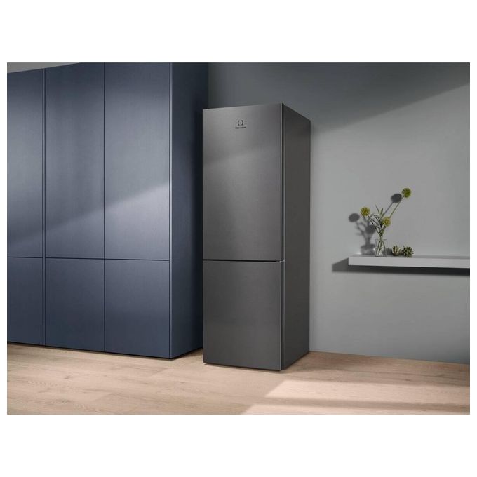 Electrolux LNT6ME32U2 Serie 600 Frigorifero Combinato 330 L 186 cm Classe E 38 dB Total No Frost TwinTech colore Inox