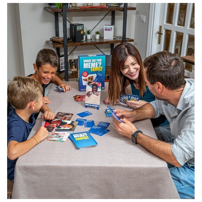 Yas! Games What Do You Meme? Family Edition