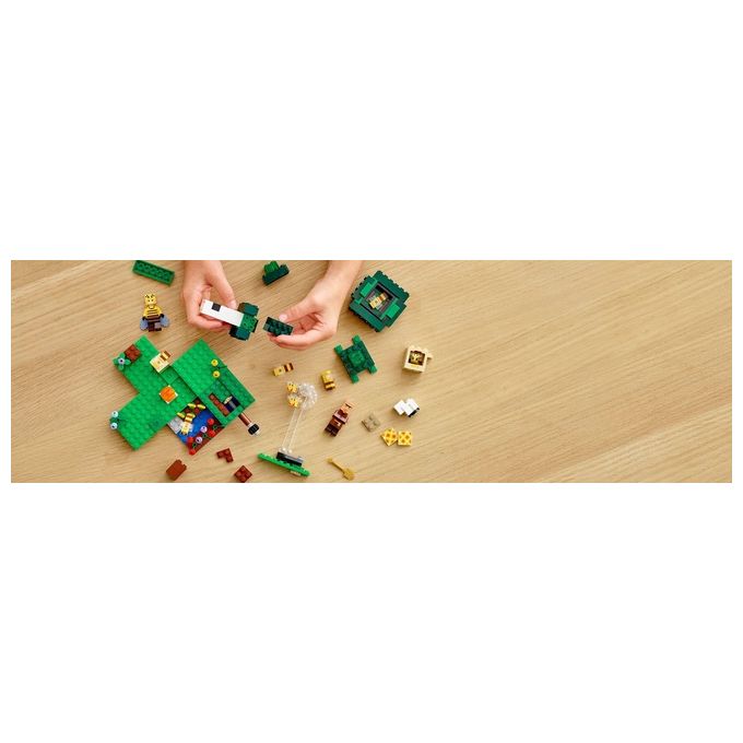 LEGO Minecraft La Fattoria delle Api
