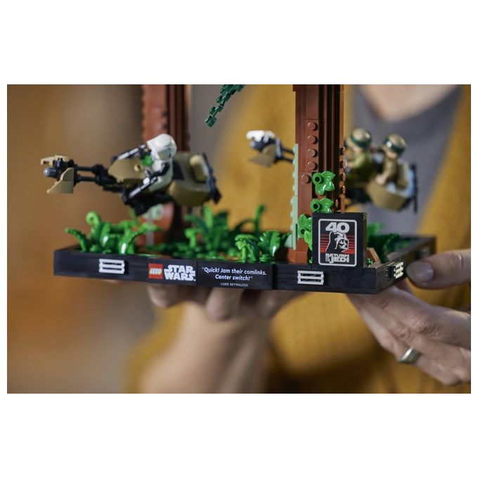 LEGO Star Wars 75353 Diorama Inseguimento con lo Speeder su Endor con Luke Skywalker e Principessa Leia, Il Ritorno dello Jedi