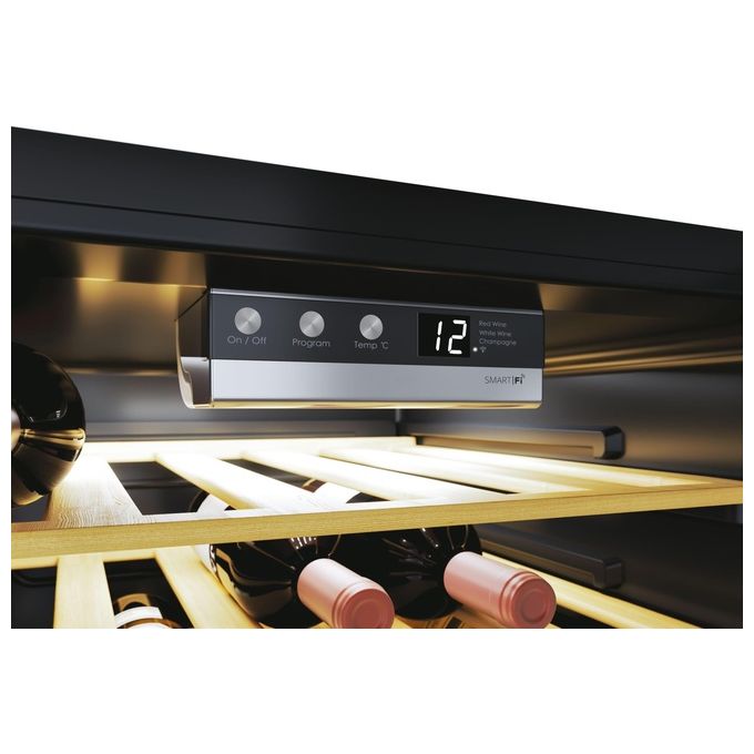 Candy CWC 200 EELW-N Vino Cantina 81 Bottiglie Classe energetica A 12 ripiani in Legno + 1 wine rack Wifi 146 cm Nero