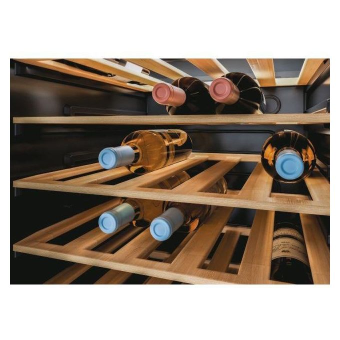Candy CWC 154 EEL-N Vino Cantina 41 Bottiglie Classe energetica G (A) 6 ripiani in Legno + 1 wine rack Wifi 85 cm Nero