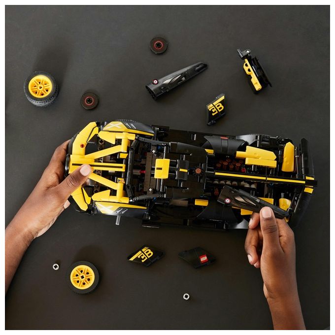 Lego 42151 Technic Bugatti Bolide Set da Costruzione 905 Pezzi Modellino Auto Supercar Motore W16 9 anni