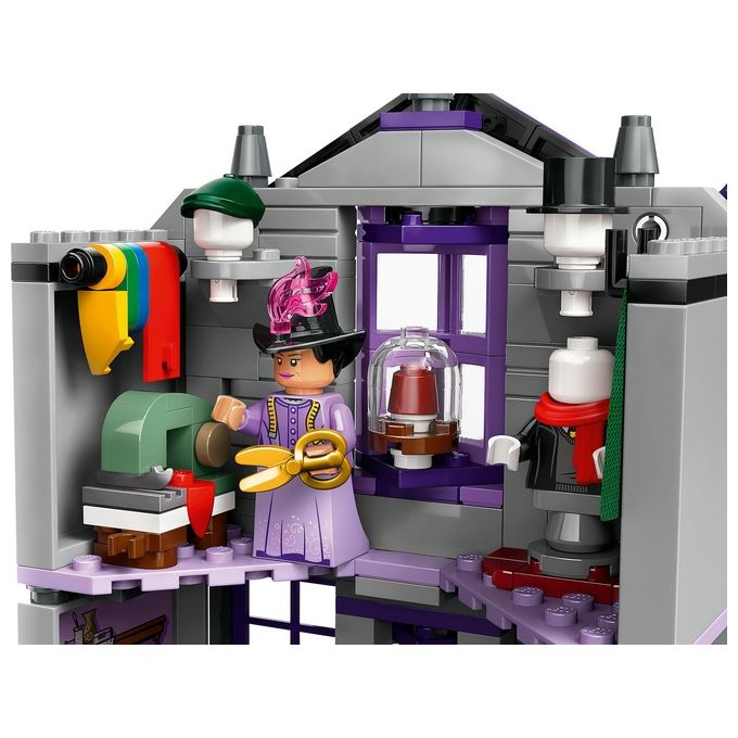 LEGO Harry Potter Olivander e Madama McClan: Abiti per Tutte le Occasioni 2 Modelli di Negozi Giocattolo da Costruire con 6 Minifigure Giochi Creativi per Bambini da 8 Anni da Collezione 76439