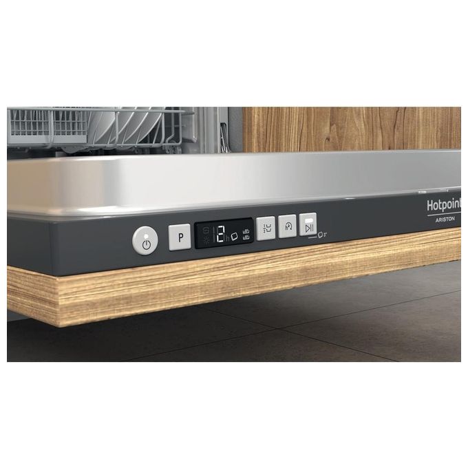 Hotpoint HI 5010 C A Lavastoviglie da incasso a Scomparsa Totale 13 Coperti Classe energetica F 14 progammi Terzo cesto 60 cm