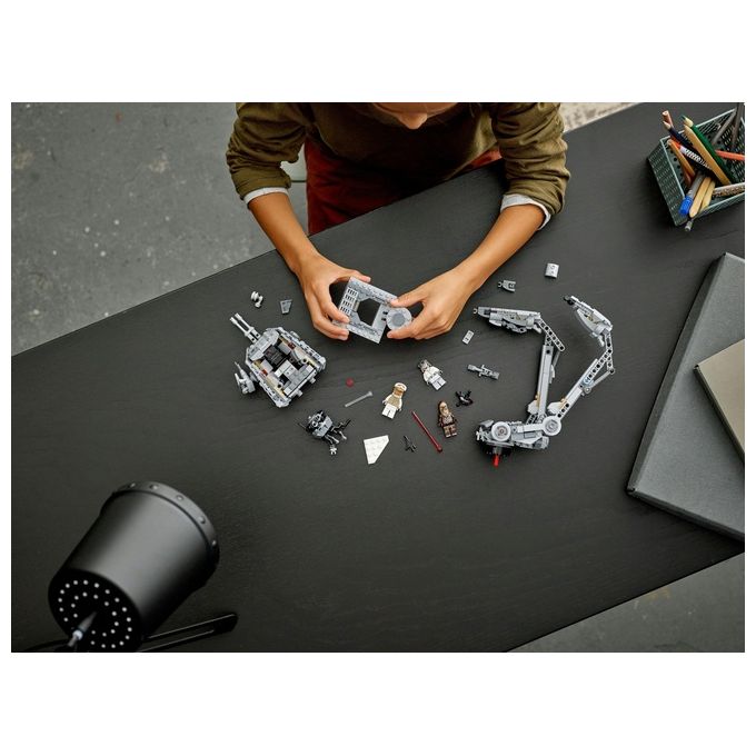 LEGO Star Wars At-St di Hoth con Minifigure di Chewbacca e Droide