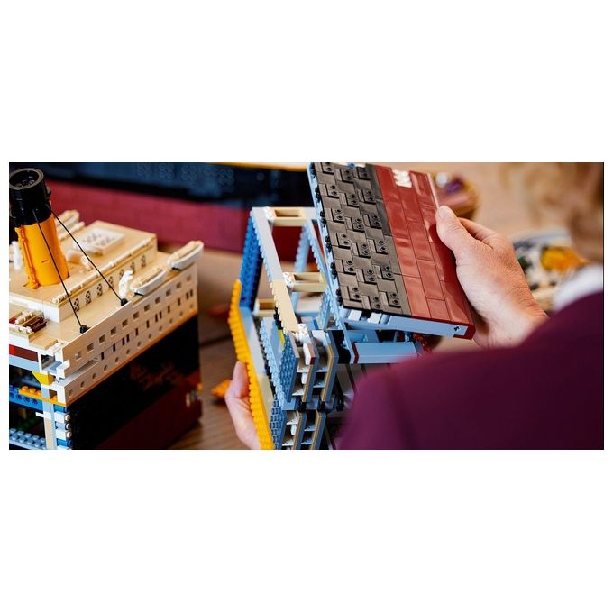 LEGO Creator Titanic Modello in Mattoncini da Costruzione per Appassionati e Collezionisti di Tutte le Eta'