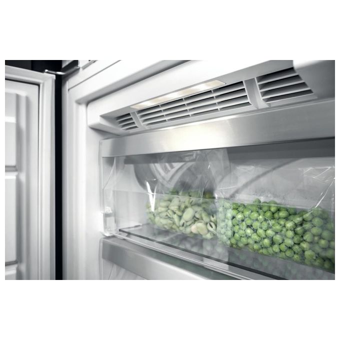 Whirlpool AFB 18412 Congelatore Verticale Capacita'209 Litri Classe Energetica E  No Frost  FastFreezing 177,1 cm Bianco