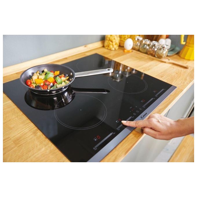 Candy CIES642MCTT Essence Piano Cottura a Induzione 4 zone Comandi touch Controllo indipendente multi slider Power management 60 cm 9 livelli di potenza Vetroceramica Nero