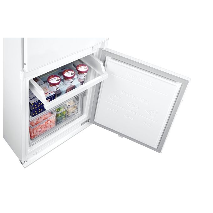 Samsung F1RST BRB26705EWW Frigorifero combinato da incasso  267 Litri Classe E Total No Frost  540x550x1775 Bianco