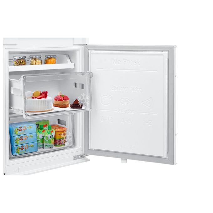 Samsung BRB26705DWW Frigorifero Combinato da Incasso Capacita' 264 Litri Classe energetica D Total No Frost Twin Cooling Plus Portabottiglie Flex 177 cm Bianco