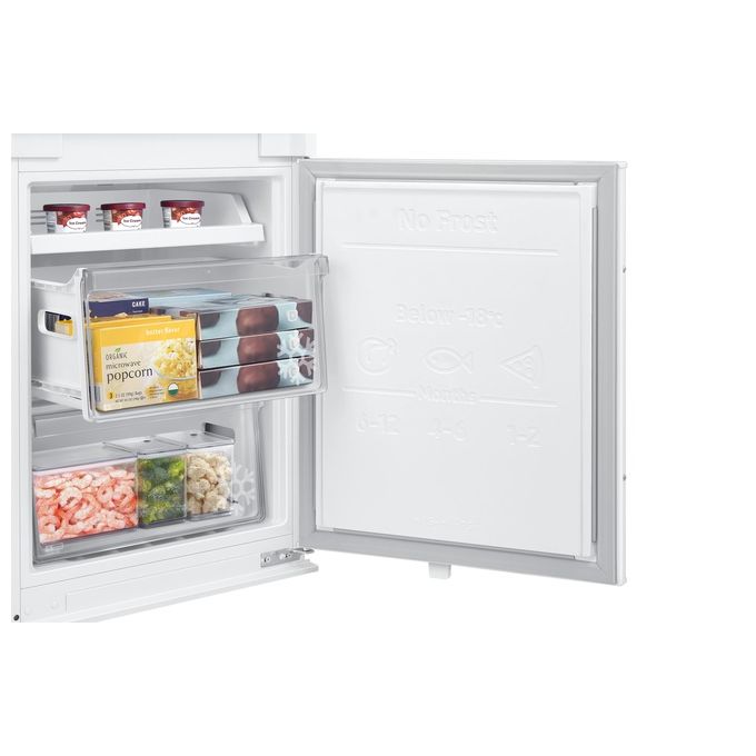 Samsung BRB26705DWW Frigorifero Combinato da Incasso Capacita' 264 Litri Classe energetica D Total No Frost Twin Cooling Plus Portabottiglie Flex 177 cm Bianco