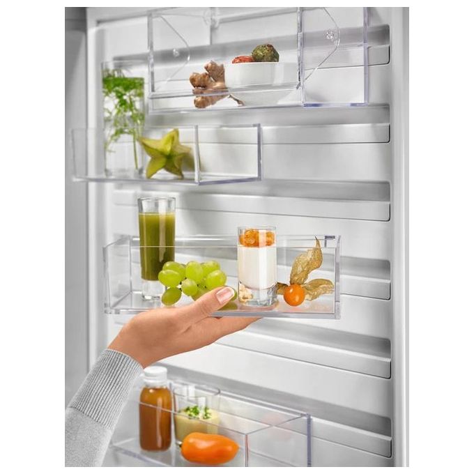Electrolux LNC7MD32W2 Frigorifero Combinato Capacita' 331 Litri Classe energetica D Total No Frost 186 cm Bianco