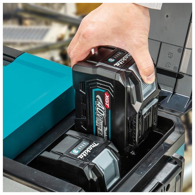 Makita CW004GZ 40V Cordless Cooler and Heater Box