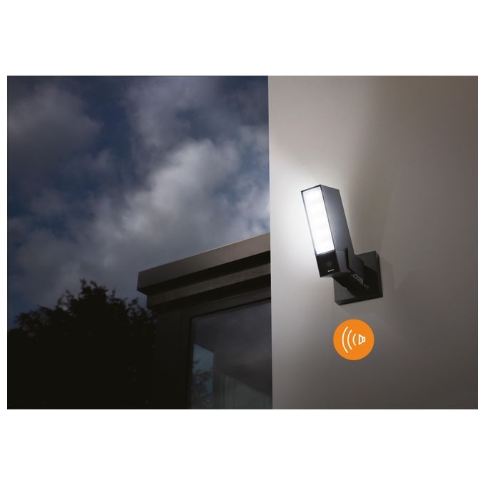 Netatmo Telecamera WIFI Esterna Intelligente con Sirena da 105 dB, Luce Integrata, Sensore di Movimento, Visione Notturna, Senza abbonamenti, Nero Intenso, NOC-S-IT