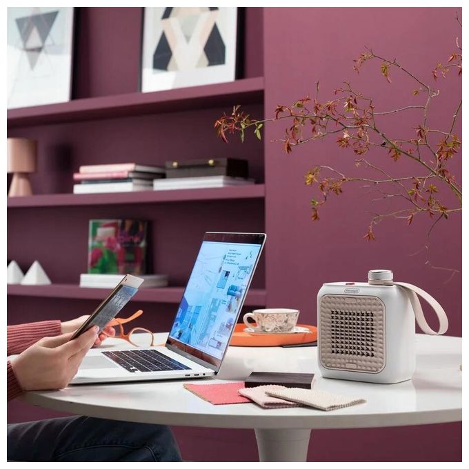 DeLonghi HFX10B03.PK Termoventilatore Stufa elettrica da Scrivania 360 Watt colore Rosa Cipria Capsule Desk