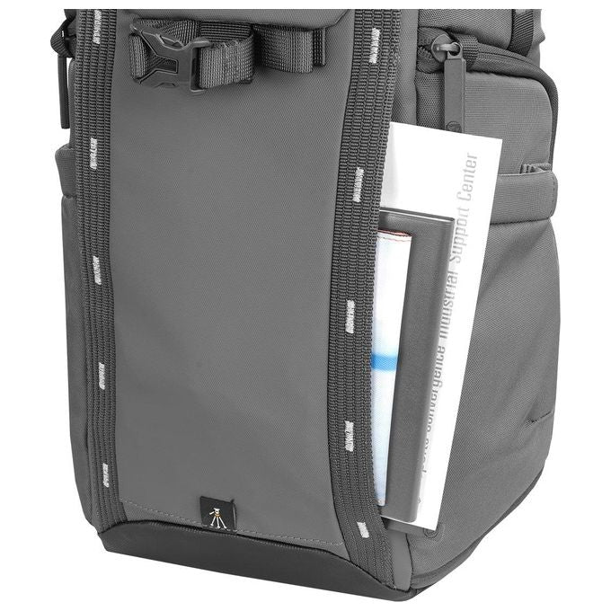 Vanguard VEO Adaptor R48 Grigio Zaino con USB-A