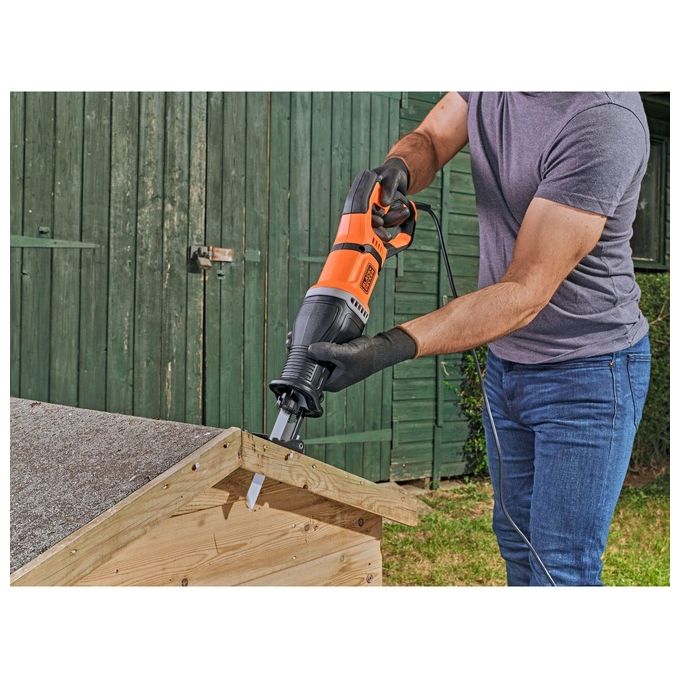 Black+Decker BES 301 Sega a Gattuccio 750W