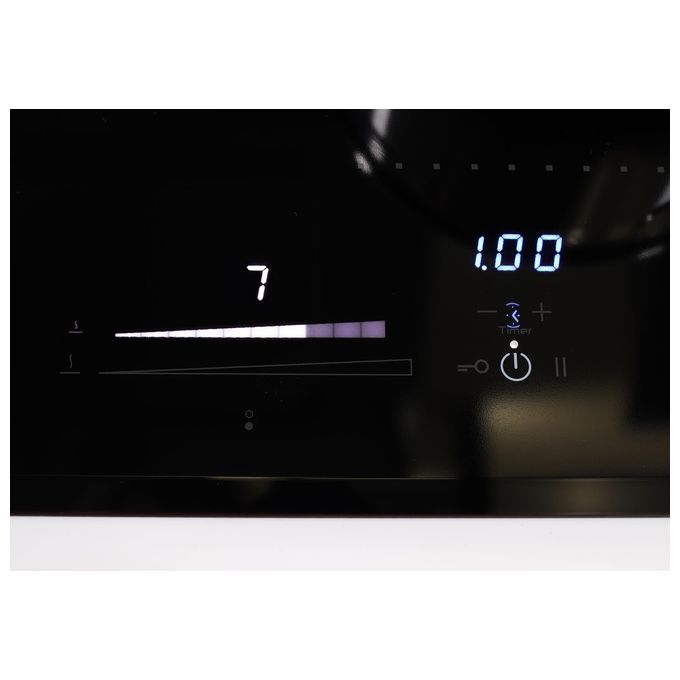 Foster 7381 645 Serie KE Induction Piano Cottura a Induzione in Vetroceramica 4 Zone Touch Control 9 Livelli di potenza Powerboost 58 cm Nero