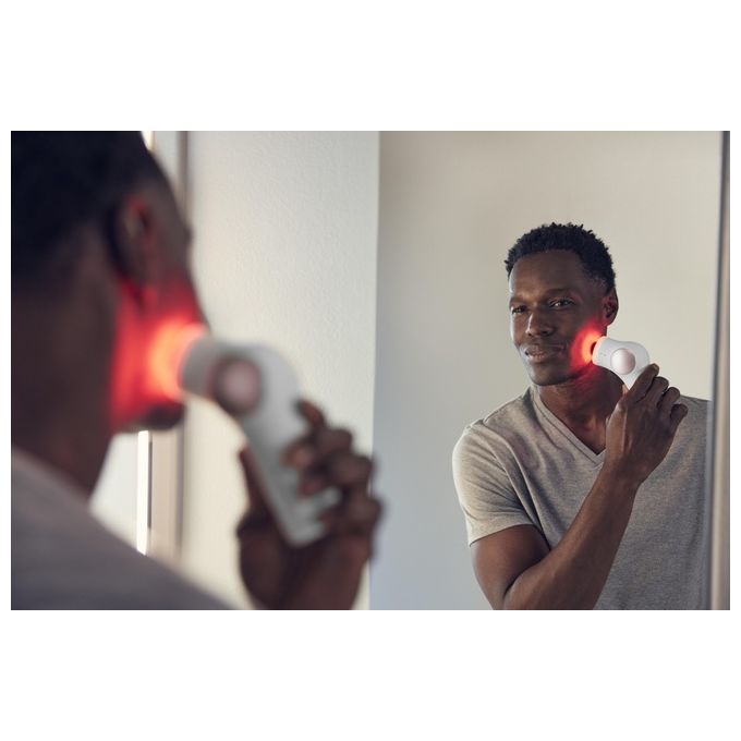 TheraFace PRO - Dispositivo per la cura del viso 6-in-1 con massaggio a percussione - microcorrente - luce LED blu e rossa da Therabody (Bianco)
