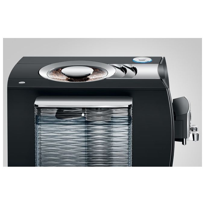 JURA Z10 Diamond Black - Macchina da caffe' automatica, 2,4 L, 15 bar, 1450 W, 32 specialita', macinacaffe' P.R.G., Cold Extraction Process, display touch da 4,3'', Nero