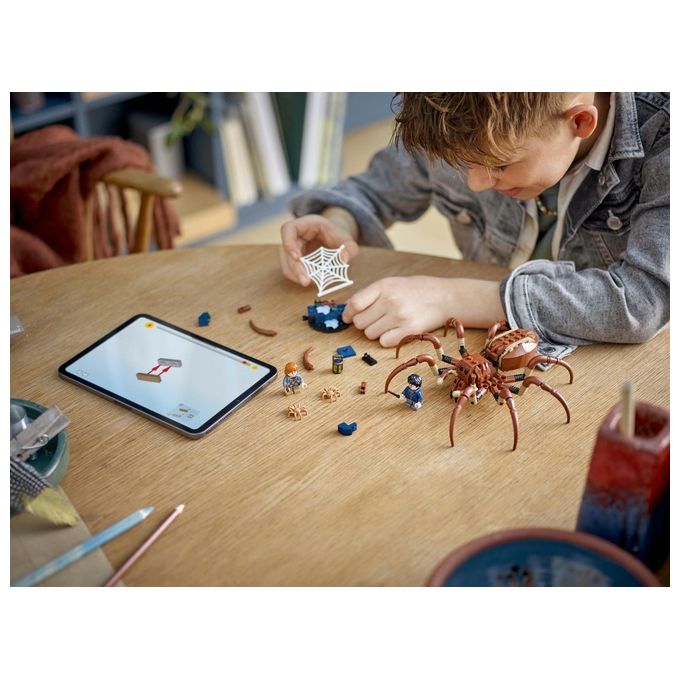 LEGO Harry Potter Aragog nella Foresta Proibita Grande Ragno Giocattolo da Costruire con Parti Snodabili Giochi di Magia per Bambini e Bambine da 7 Anni in su con 2 Minifigure e Accessori 76434
