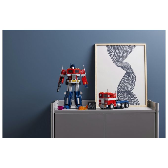 LEGO Icons Optimus Prime, Modellino da Costruire 2 in 1 del Leader dei Transformers, Set da Collezione per Adulti, 10302