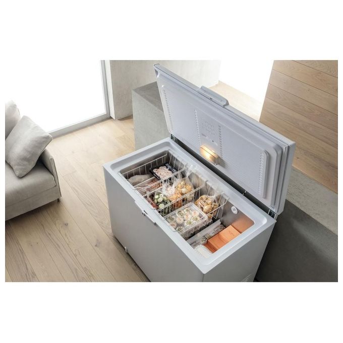 Whirlpool WHE39352FO Congelatore Orizzontale Capacita' 395 Litri Classe energetica E Tecnologia 6 Senso Frost Out 140,5 cm Bianco