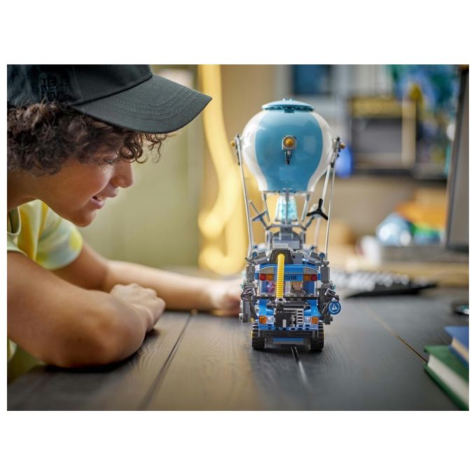 Lego 77073 Fortnite Bus della Battaglia Set da Costruzione 954 pezzi con 9 Minifigure eta' 10+