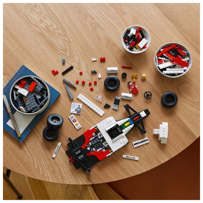 LEGO 10330 Icons Modellino da Costruire McLaren MP4-4 con Minifigure di Ayrton Senna 693 pezzi colore Nero