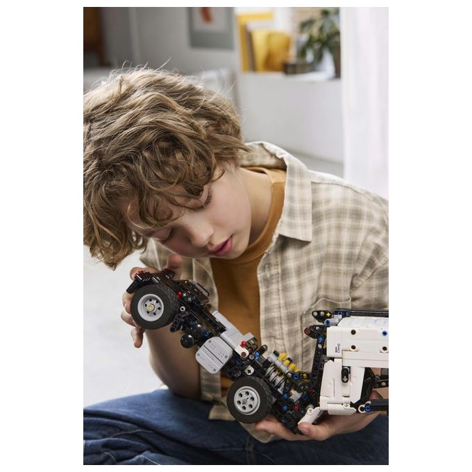 Lego Technic Autocarro Volvo FMX Ed Escavatore Elettrico EC230