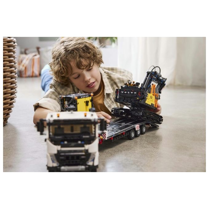 Lego Technic Autocarro Volvo FMX Ed Escavatore Elettrico EC230