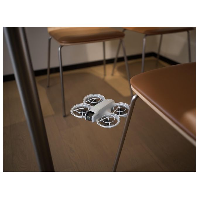 DJI Neo Drone Quadricottero 4K con Fotocamera 12MP Bianco e Nero