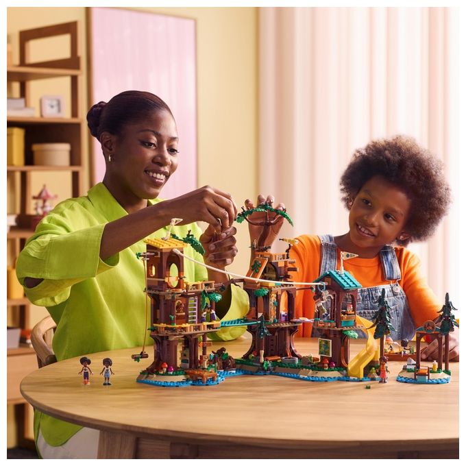 LEGO Friends La Casa sull'Albero al Campo Avventure Gioco Educativo per Bambine e Bambini da 8 Anni con Casa da Costruire 5 Mini Bamboline e 5 Animali Giocattolo Idea Regalo di Compleanno 42631