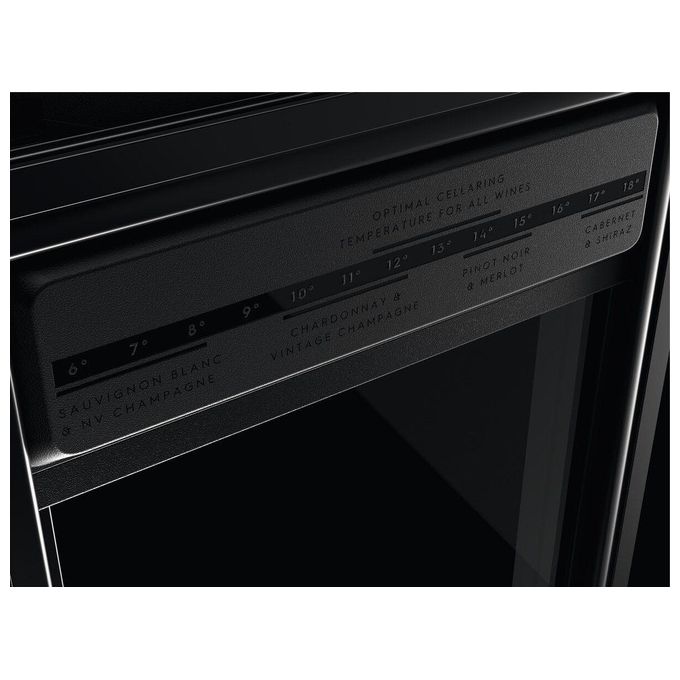 Electrolux EWUS018B7B Cantina Vino da Incasso Classe G Nero