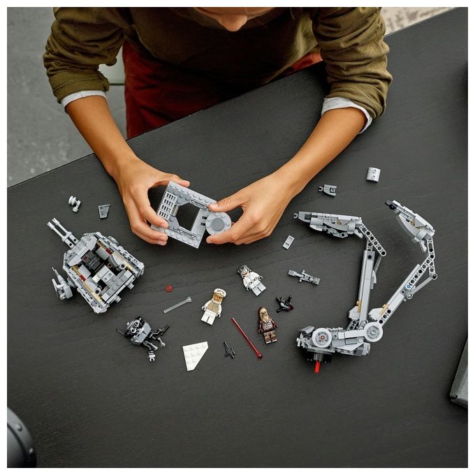 LEGO Star Wars At-St di Hoth con Minifigure di Chewbacca e Droide