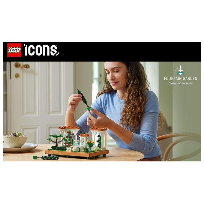 LEGO Icons 10359 - Giardino con Fontana, Set da Costruzione Decorativo 1302 Pezzi, Fontana a 2 Livelli, Pergolati Fioriti, Moduli Personalizzabili, Eta' 18+