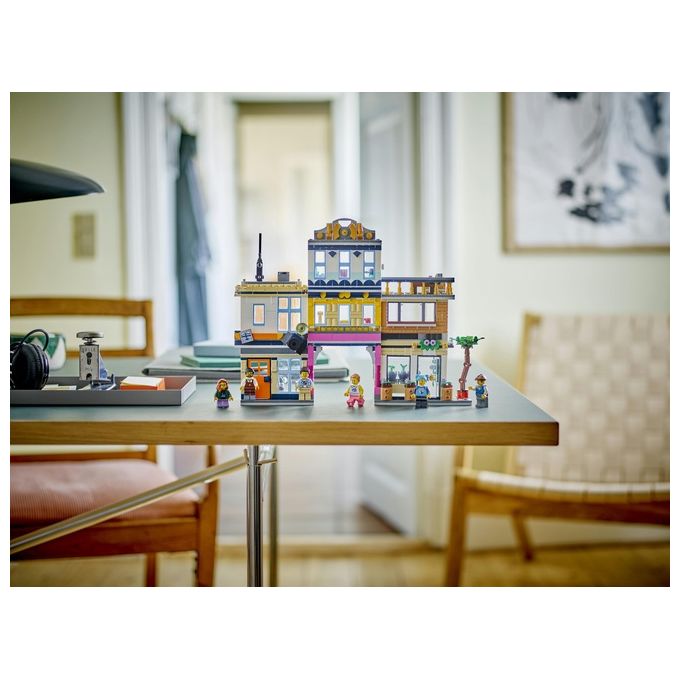 LEGO Creator 3in1 31141 Strada Principale, Grattacielo Art Déco o Strada del Mercato, Kit Modellismo per Costruzioni Creative