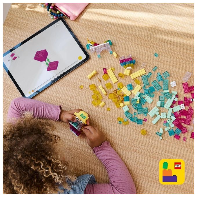 LEGO Classic Scatola Magica Trasparente - Mattoncini Colorati e Clip Portachiavi - Crea Unicorni Giocattolo Draghi Uccelli e altre Figure Kit Arti e Mestieri per Bambine e Bambini da 5 Anni - 11040
