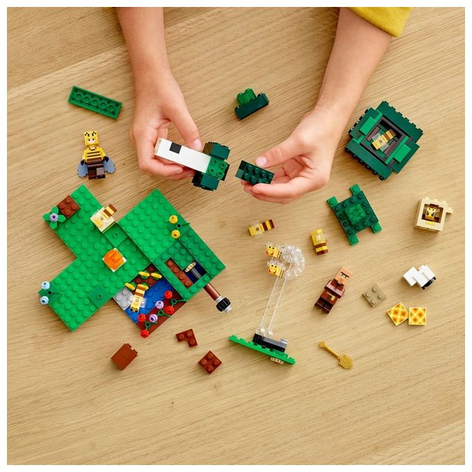LEGO Minecraft La Fattoria delle Api