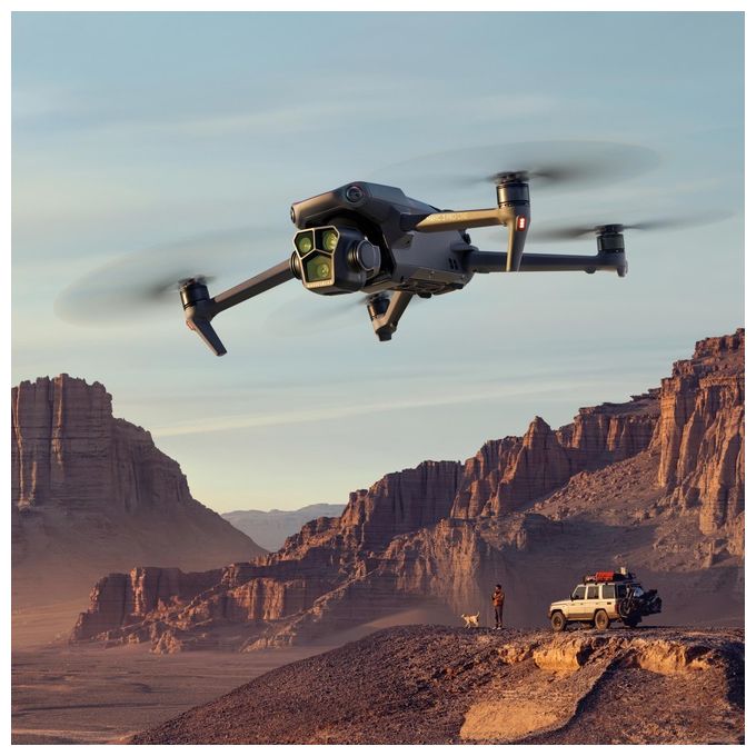 DJI Mavic 3 Pro drone Fly More Combo con RC Pro 4 rotori 12MP 5.1K video grigio