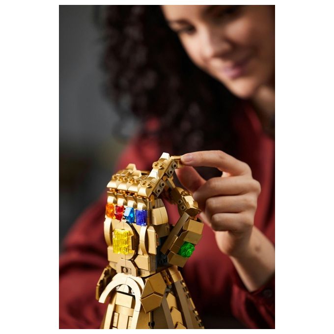 LEGO Super Heroes Marvel 76191 Guanto dell'Infinito di Thanos, Modello da Costruzione Avengers da Collezione, Set per Adulti