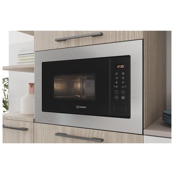 Indesit MWI 125 GX Microonde con Grill Capacita' 25 Litri Potenza 900W Auto Cook Grill al quarzo Touch control Acciaio inox