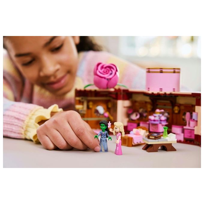 LEGO Wicked 75683 - Dormitorio di Glinda and Elphaba, Set da 740 pezzi con Minidoll Day and Night, Accessori, Valigetta Decorativa, Eta' 8+
