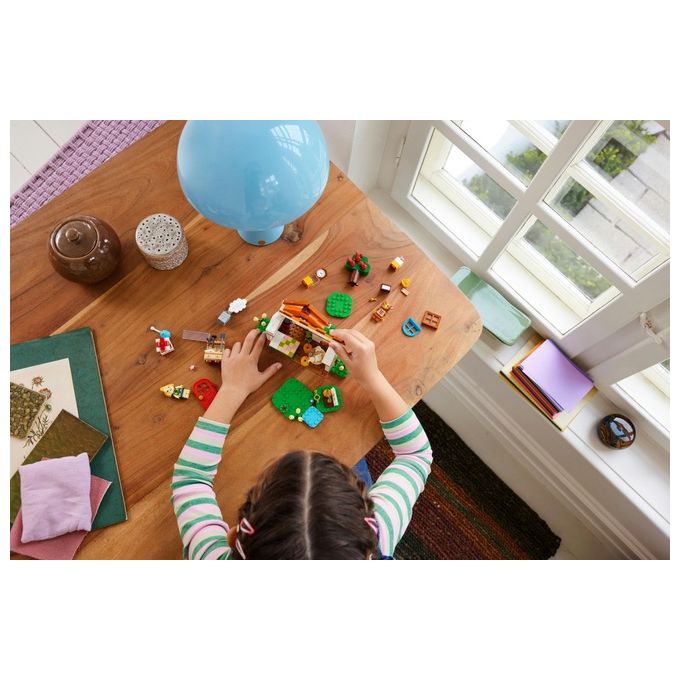 LEGO 77049 Animal Crossing – Isabelle’s House Visit, Set da Costruzione 389 Pezzi con 2 Minifigure, Eta' 6+