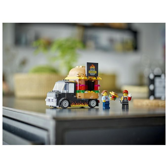 LEGO City 60404 Furgone degli Hamburger Giocattolo, Veicolo per Bambini 5+ Anni, Camion Food Truck con Accessori e 2 Minifigure