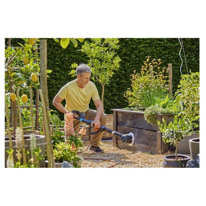 Gardena Set Idropulitrice AquaBrush Universal 04-18V P4A